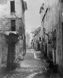 Rue Traversine, a rue d